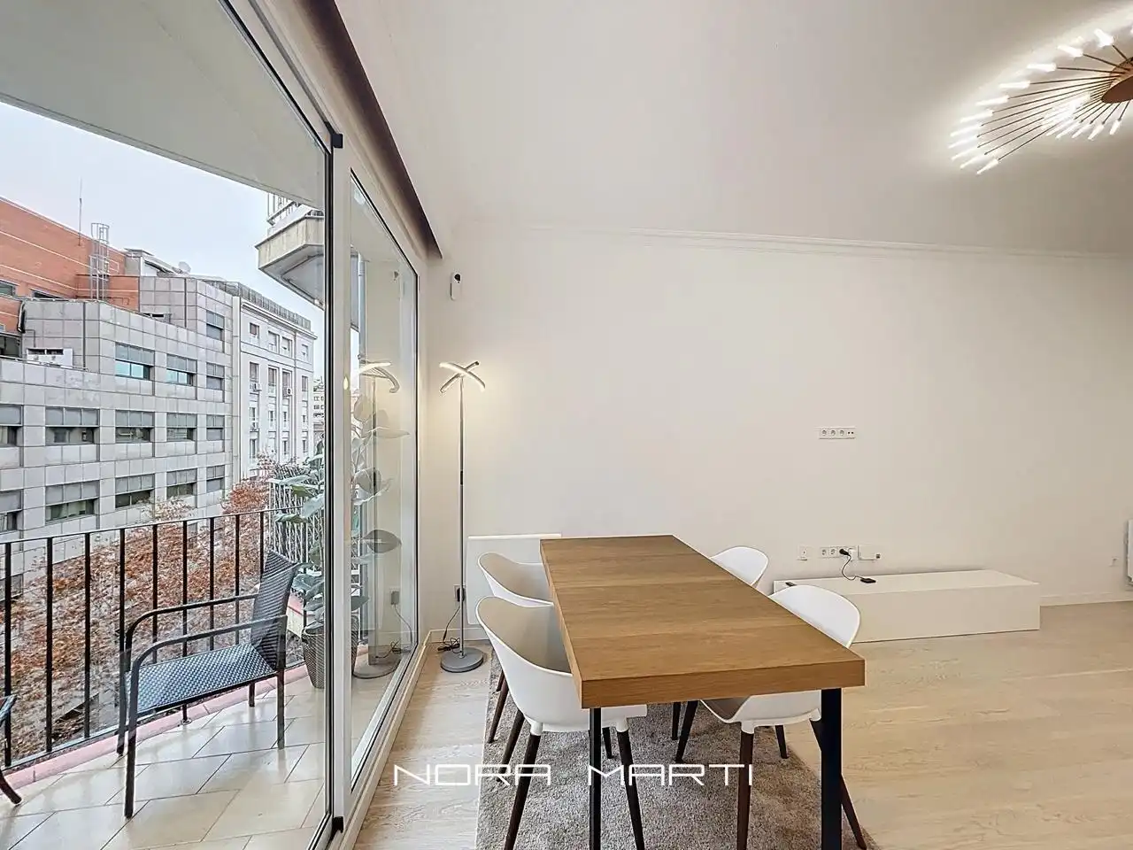 Dining room of Flat for sale in Barcelona  with Air Conditioner, Heating and Parquet flooring