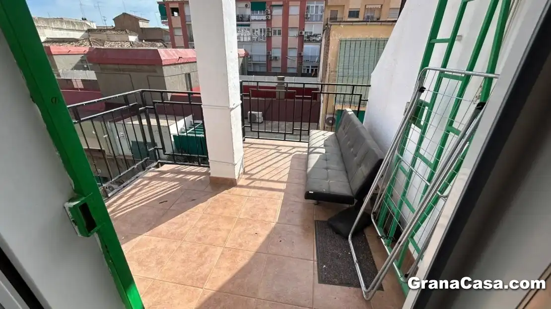 Terrasse von Dachboden zur Miete in Granada mit Klimaanlage, Heizung und Möbliert