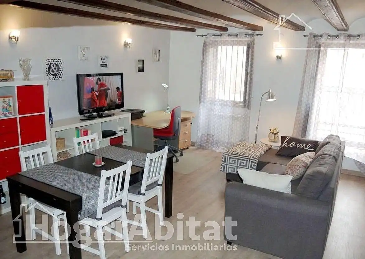 Living room of Flat for sale in Ciutat Vella 