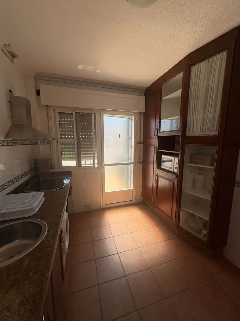 Cuina de Casa o xalet de lloguer en Aljaraque amb Terrassa i Moblat