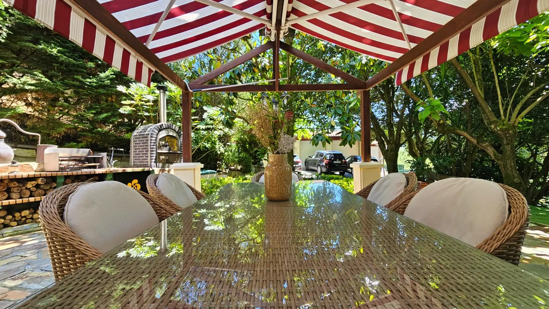 Terrassa de Casa o xalet en venda en Güeñes amb Aire condicionat, Calefacció i Jardí privat