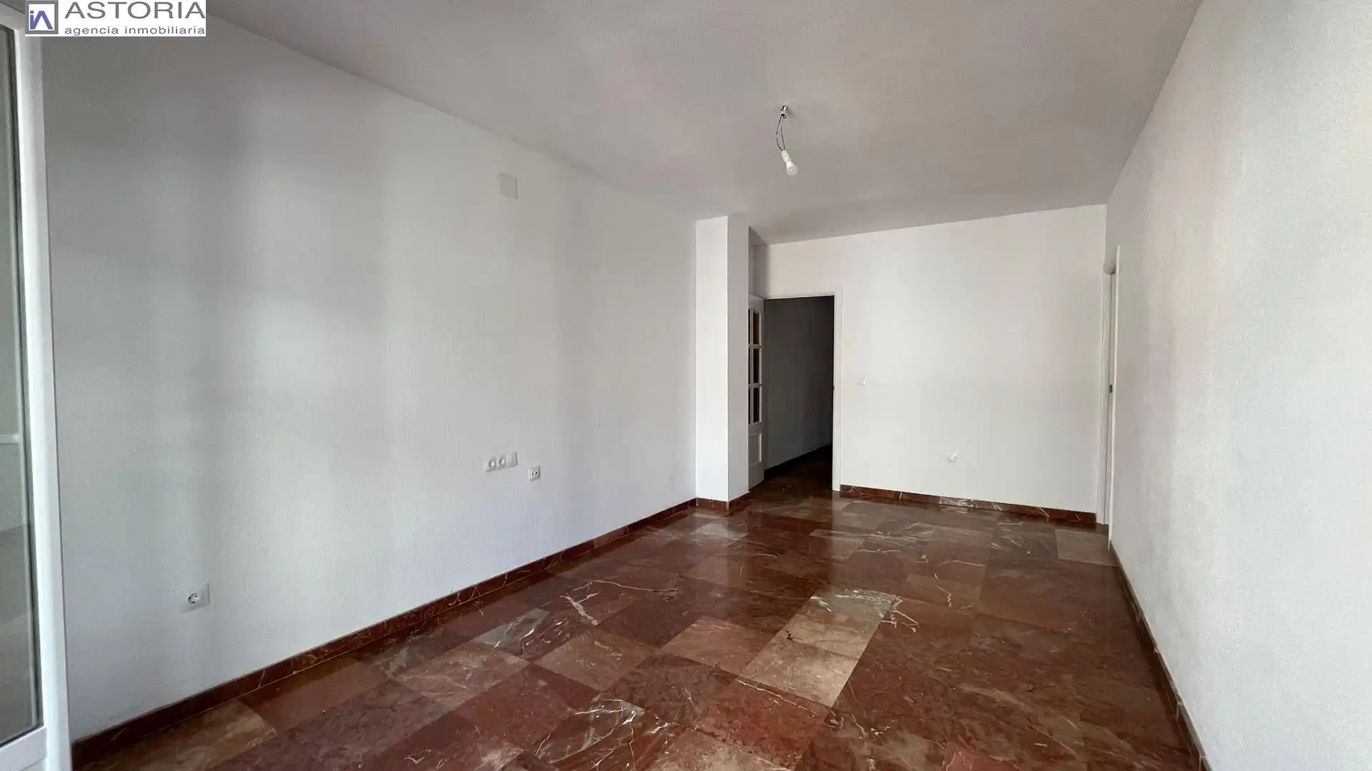 Piso de alquiler en Granada con Terraza