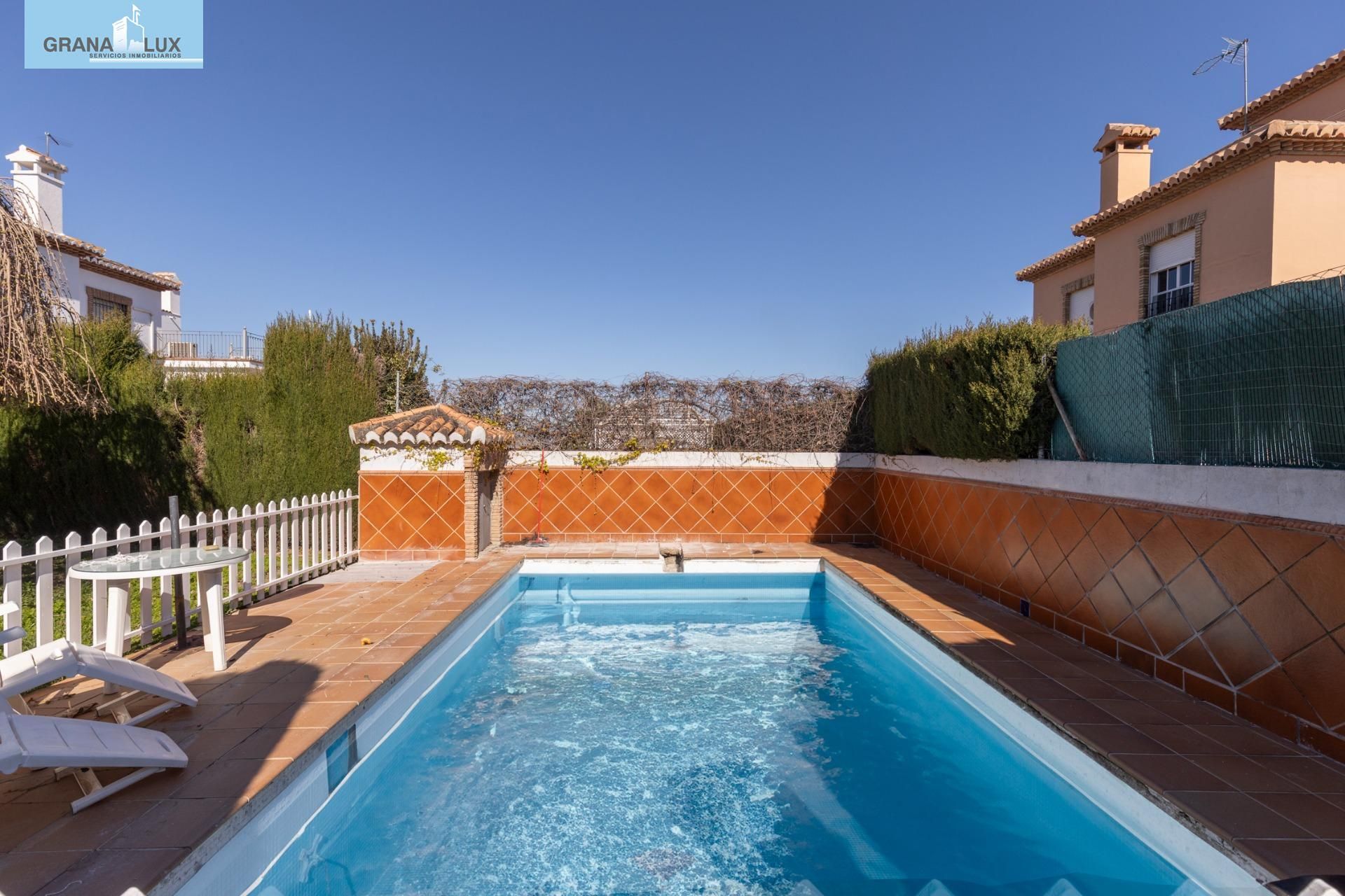 Casa o chalet en venta en Calle de Tirso de Molina, La Zubia Ciudad