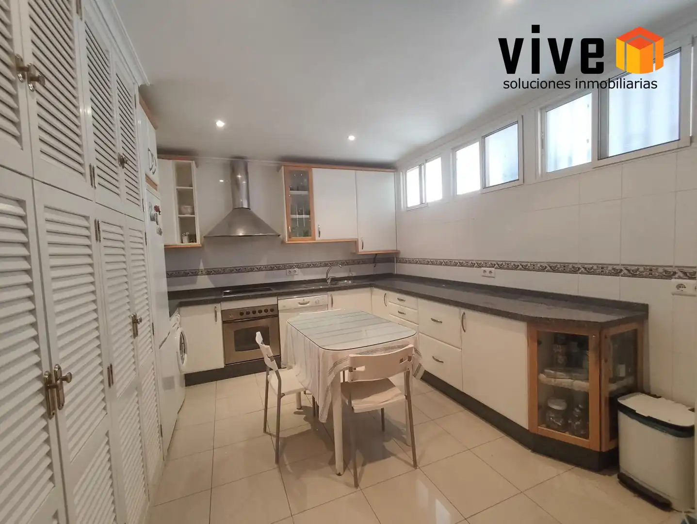 Cocina de Piso de alquiler en Sevilla con Aire acondicionado, Amueblado y Balcón