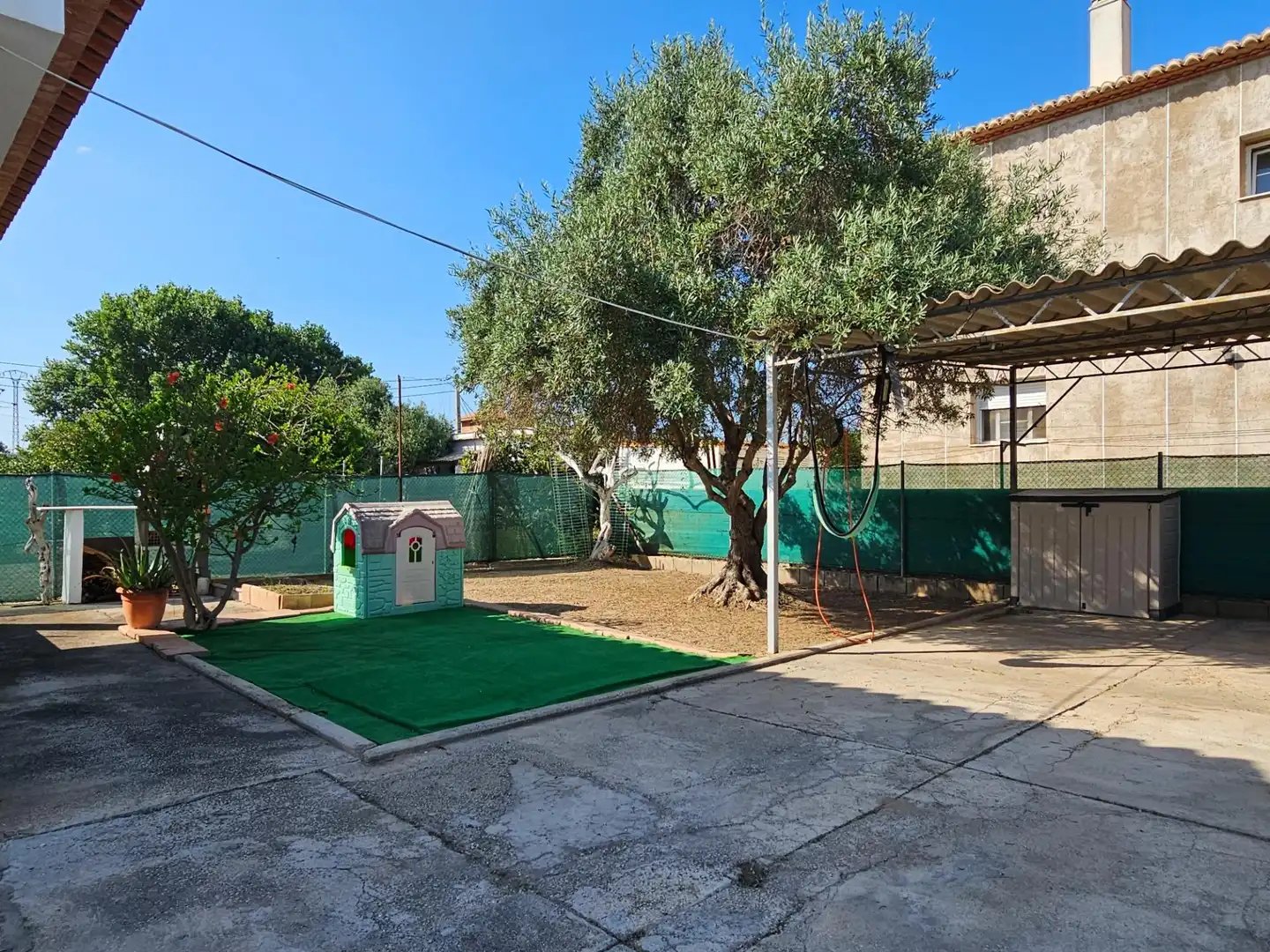 Jardí de Casa o xalet en venda en Oliva amb Aire condicionat, Calefacció i Jardí privat