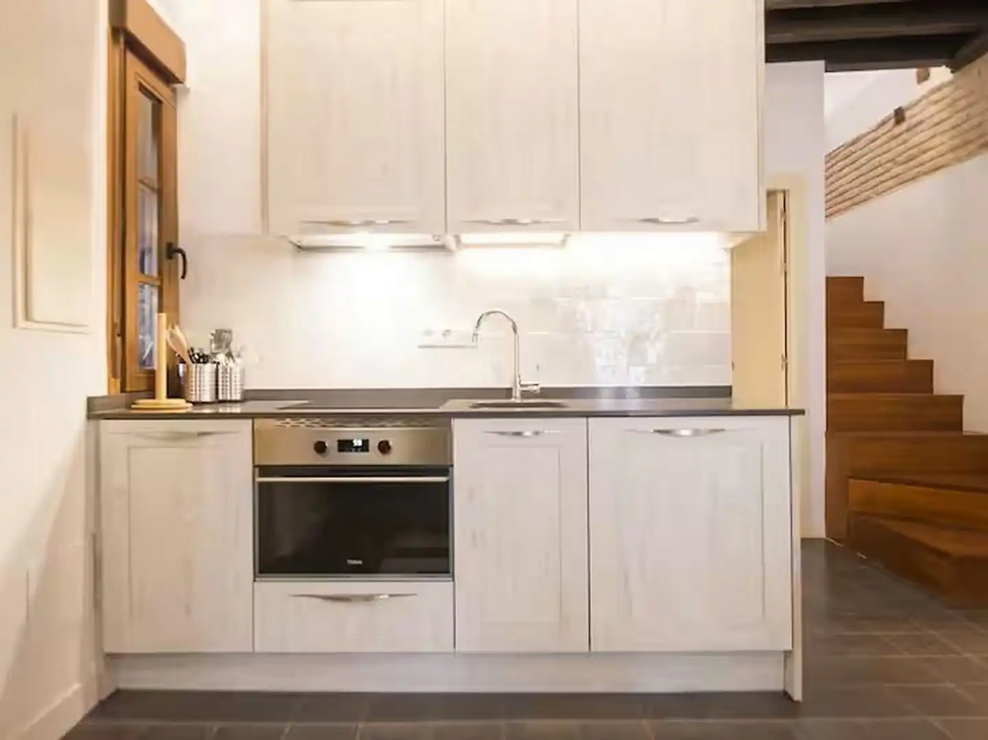 Cuina de Apartament de lloguer en  Toledo Capital amb Aire condicionat, Calefacció i Jardí privat