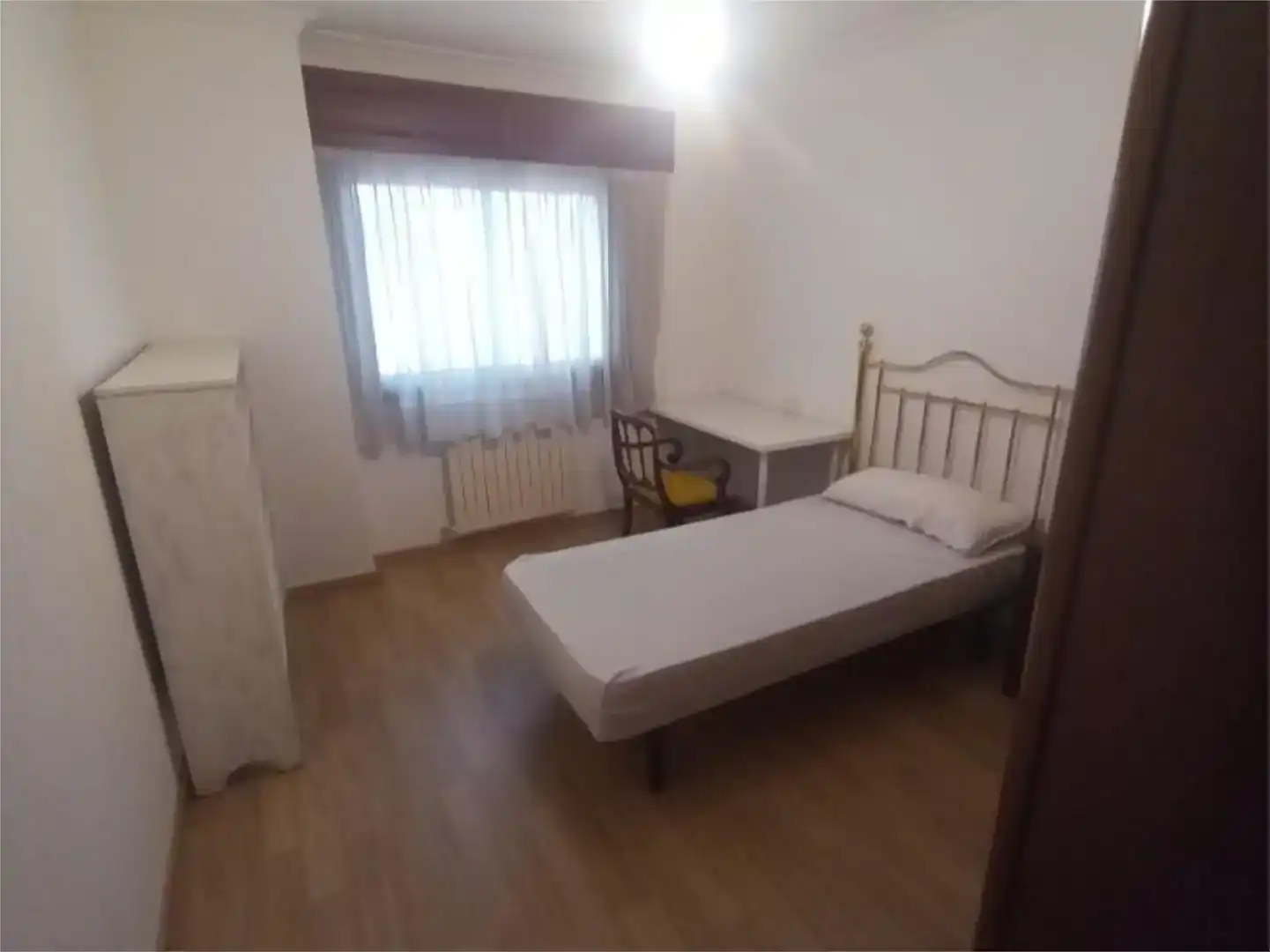 Schlafzimmer von Wohnung zur Miete in Ourense Capital  mit Balkon