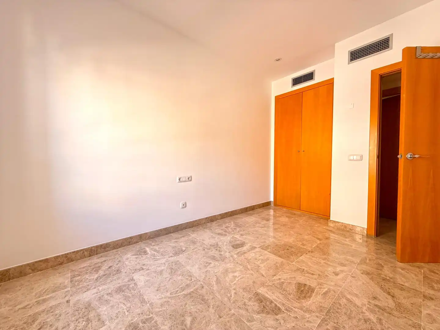 Einfamilien-Reihenhaus zur Miete in Aljamar