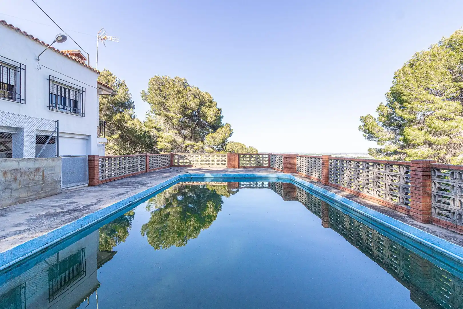 Schwimmbecken von Haus oder Chalet zum Verkauf in Carlet mit Heizung, Privatgarten und Terrasse
