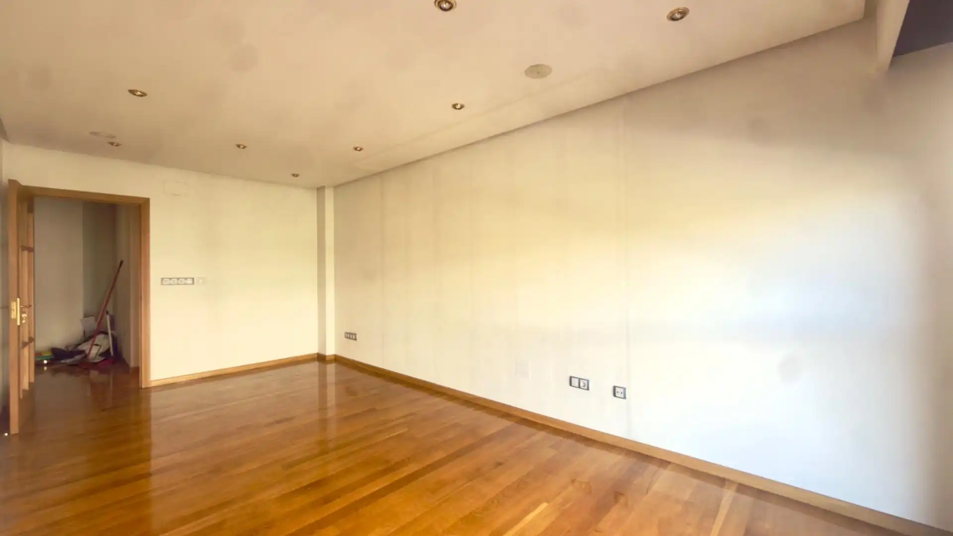 Piso en venta en Ourense Capital  con Calefacción