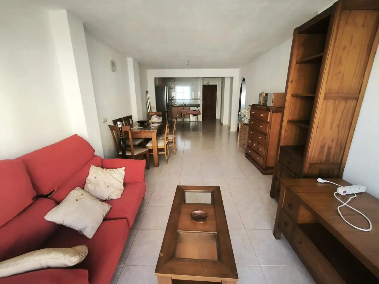 Sala d'estar de Pis de lloguer en Mijas amb Terrassa i Moblat