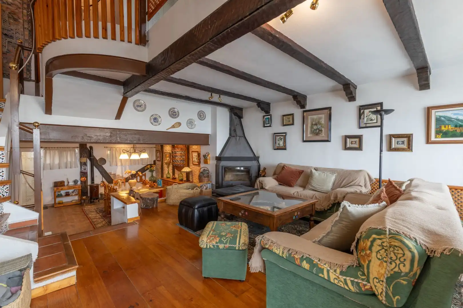 Sala de estar de Casa o chalet en venta en Sierra Nevada con Calefacción, Trastero y Amueblado