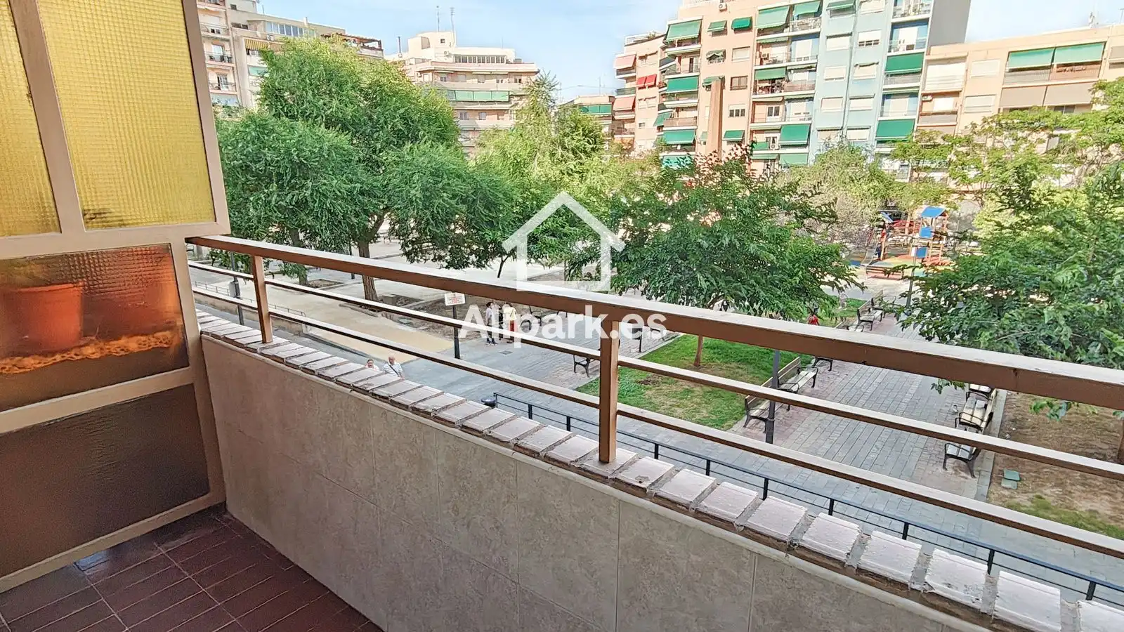 Vista exterior de Piso en venta en Alicante / Alacant con Aire acondicionado, Calefacción y Amueblado