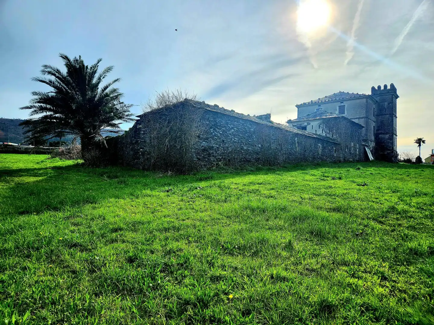 Country house zum Verkauf in Coaña mit Privatgarten, Abstellraum und Balkon