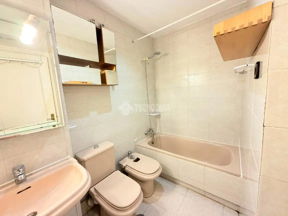 Baño de Piso en venta en Madrid con Aire acondicionado y Amueblado