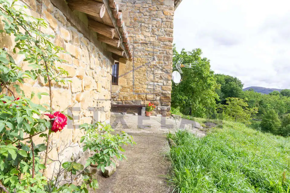 Jardí de Finca rústica en venda en Ermua amb Calefacció, Jardí privat i Moblat