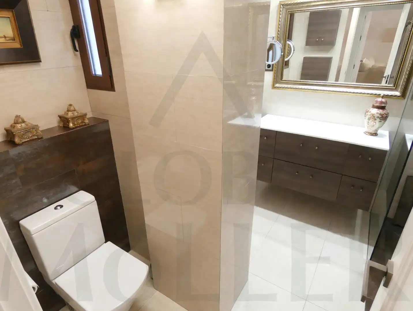 Baño de Piso en venta en Cartagena con Aire acondicionado, Calefacción y Amueblado