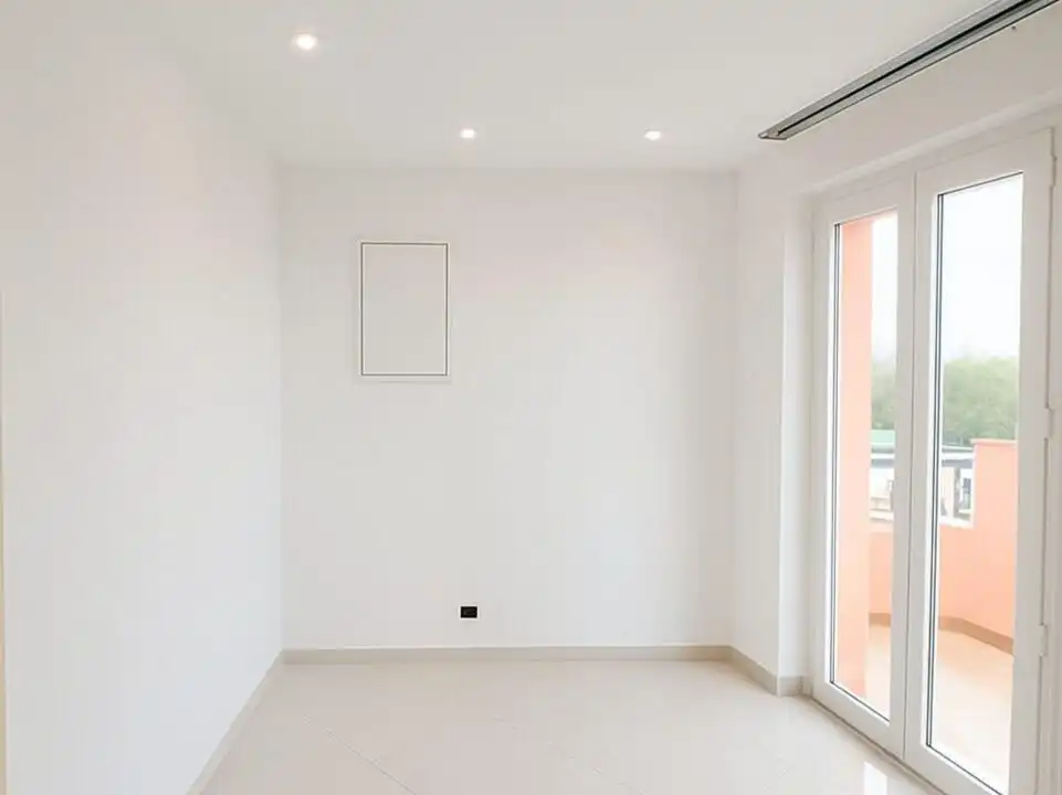 Gewerbefläche zur Miete in Calle Merida de Jarales 4, imagen 2