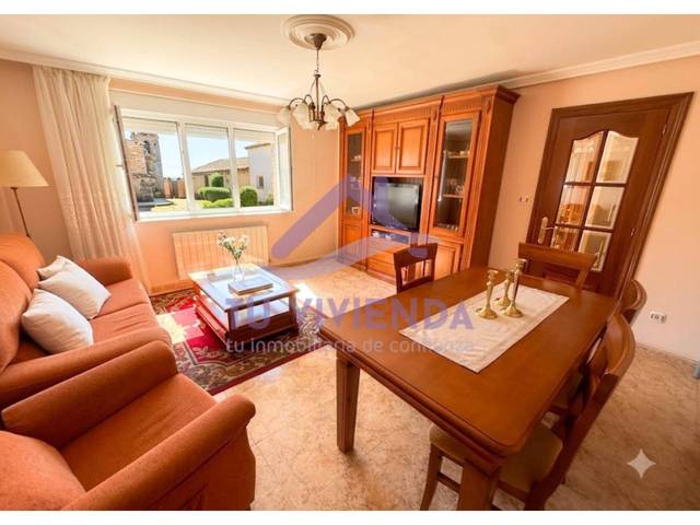 Casa-chalet en Venta en Calle Guardó en Villota del Páramo