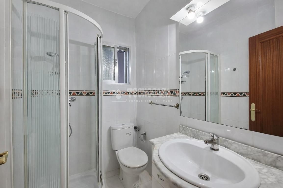 Baño de Piso en venta en  Madrid Capital con Calefacción y Parquet