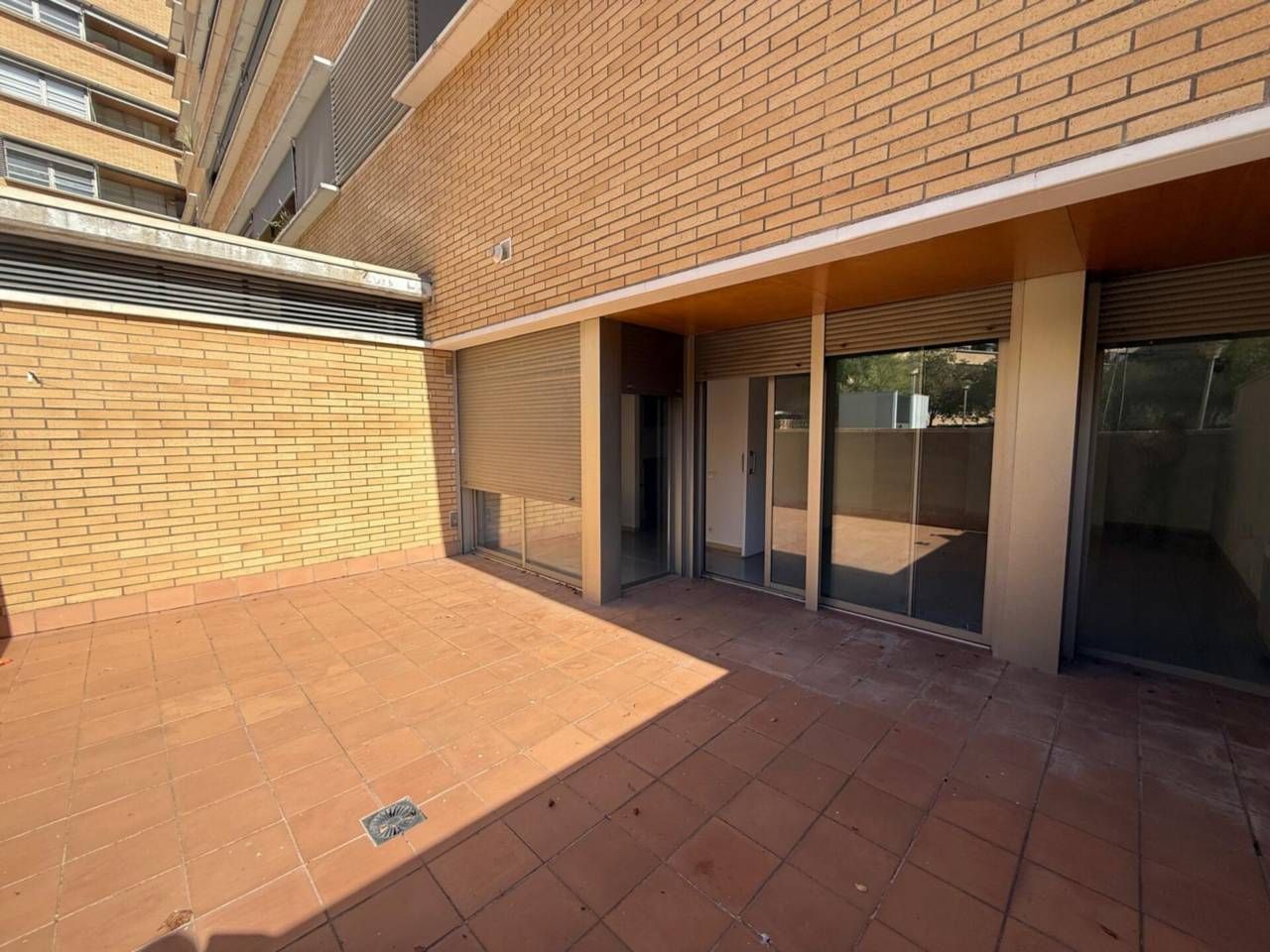 Exterior view of Flat for sale in Girona Capital  with Heating, Terrace and Community pool