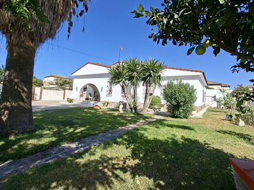 Chalet con piscina en venta en La Soledad