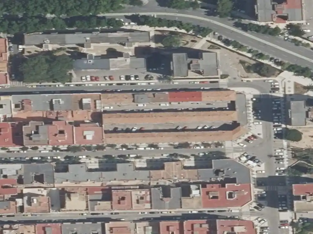Piso en venta en Tierno Galvan 33