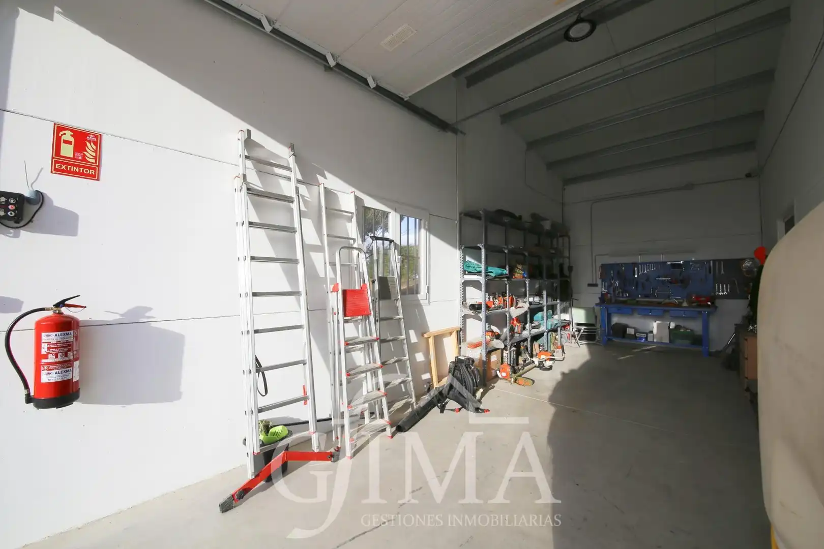 Houses for sale in Argamasilla de Alba  with Air Conditioner, Heating and Terrace