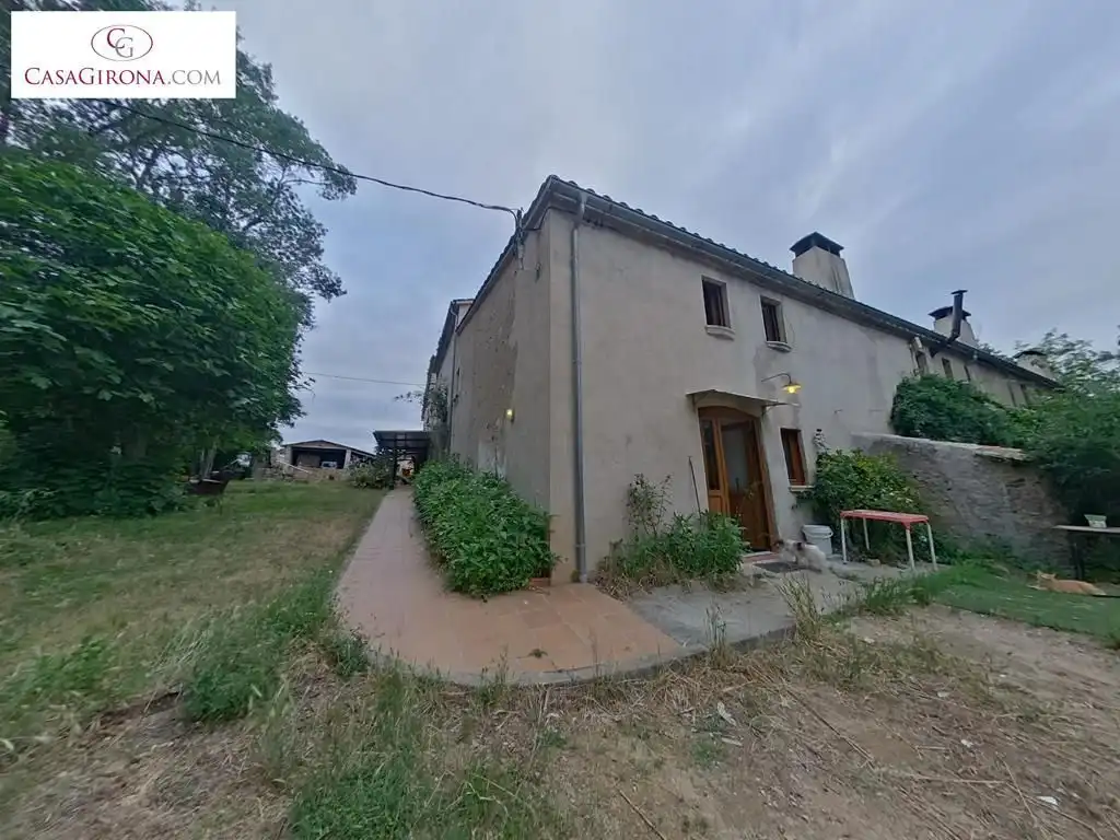 Einfamilien-Reihenhaus zur Miete in Caldes de Malavella mit Heizung, Privatgarten und Abstellraum