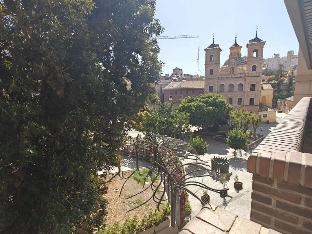 Außenansicht von Maisonette zur Miete in Murcia mit Klimaanlage, Heizung und Parkett