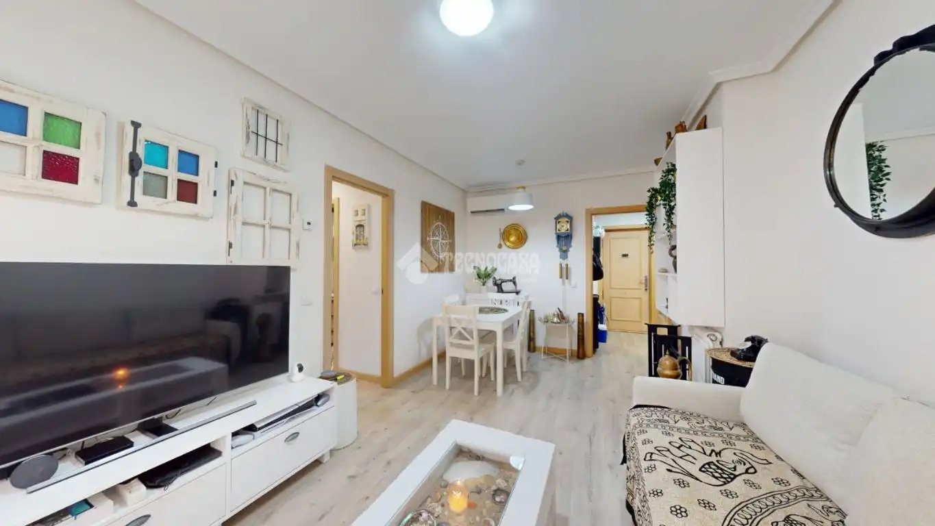 Sala de estar de Piso en venta en Azuqueca de Henares con Aire acondicionado, Calefacción y Parquet