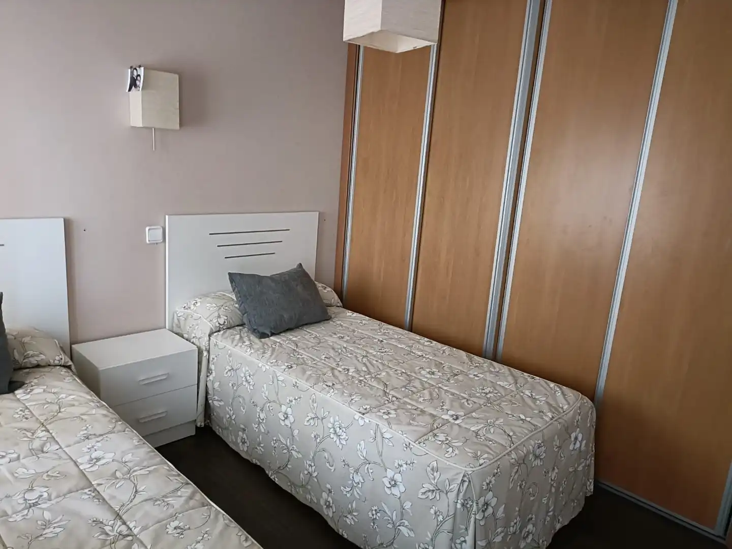 Dormitori de Apartament en venda en Villacañas amb Calefacció i Moblat