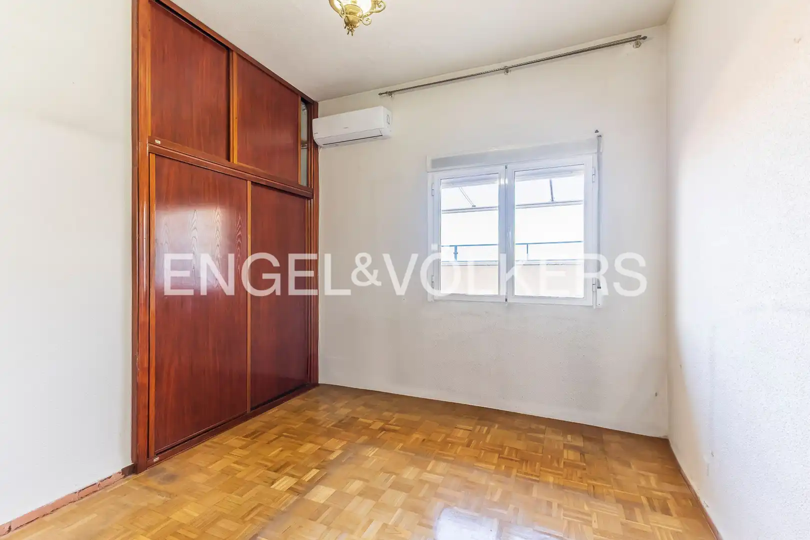 Habitación de Ático en venta en Arganzuela