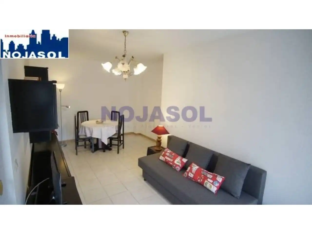 Sala de estar de Apartamento de alquiler en Noja con Terraza y Amueblado