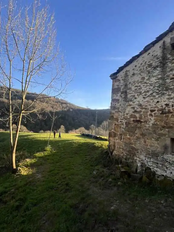 Vista exterior de Casa o xalet en venda en Selaya amb Jardí privat i Balcó