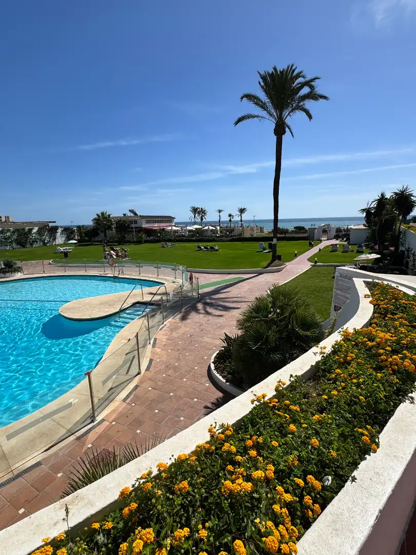 Swimming pool of Study for rent in Estepona  with Air Conditioner, Heating and Private garden