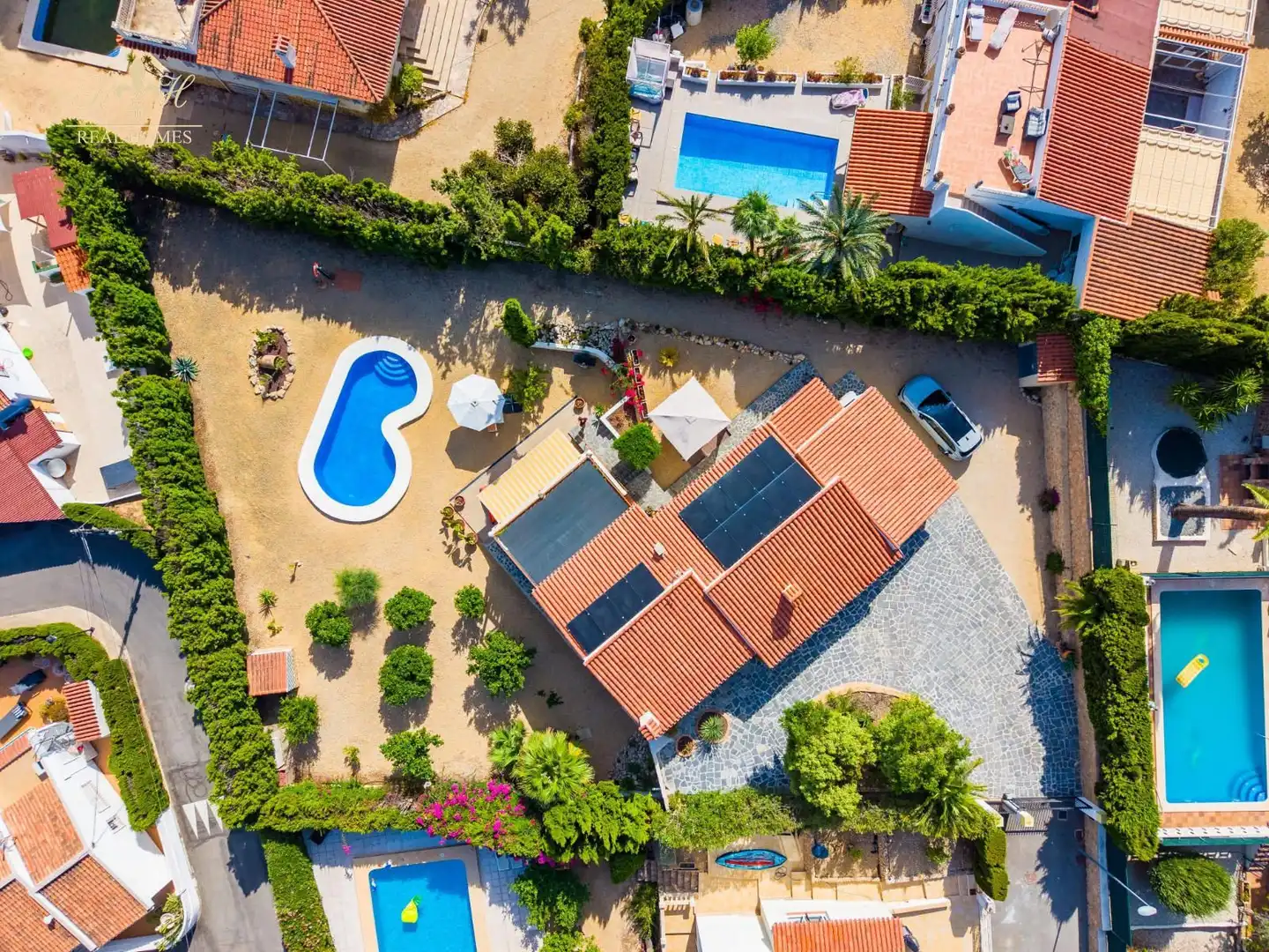 Vista exterior de Casa o chalet en venta en La Nucia con Aire acondicionado, Piscina y Amueblado