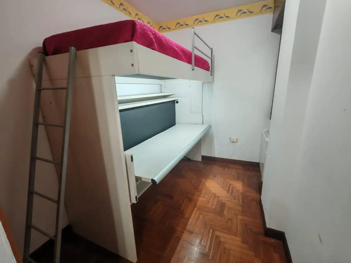 Habitación de Piso en venta en Vigo  con Calefacción, Trastero y Balcón