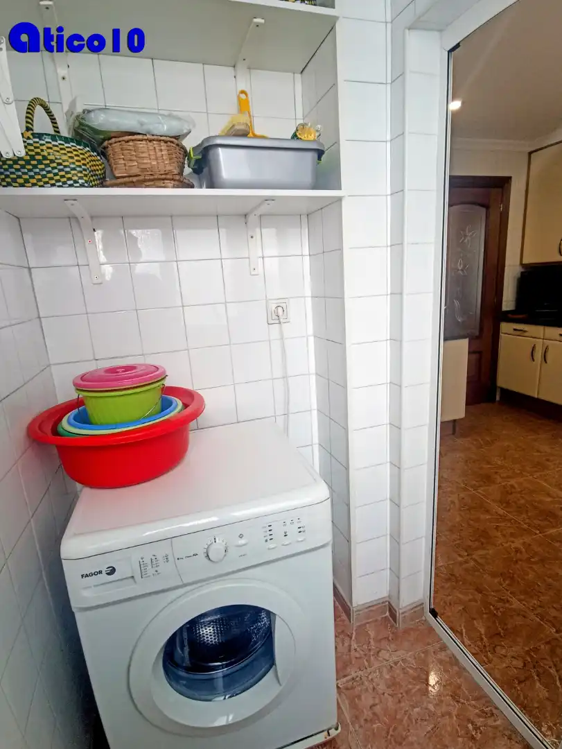 Küche von Wohnung zur Miete in Oviedo  mit Heizung, Terrasse und Möbliert