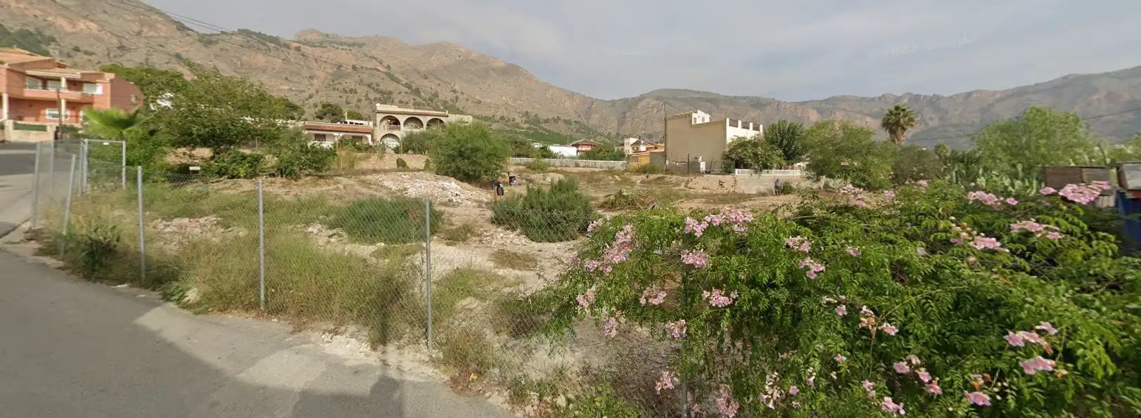 Terreno residencial en venta en Calle Escuelas R Bon