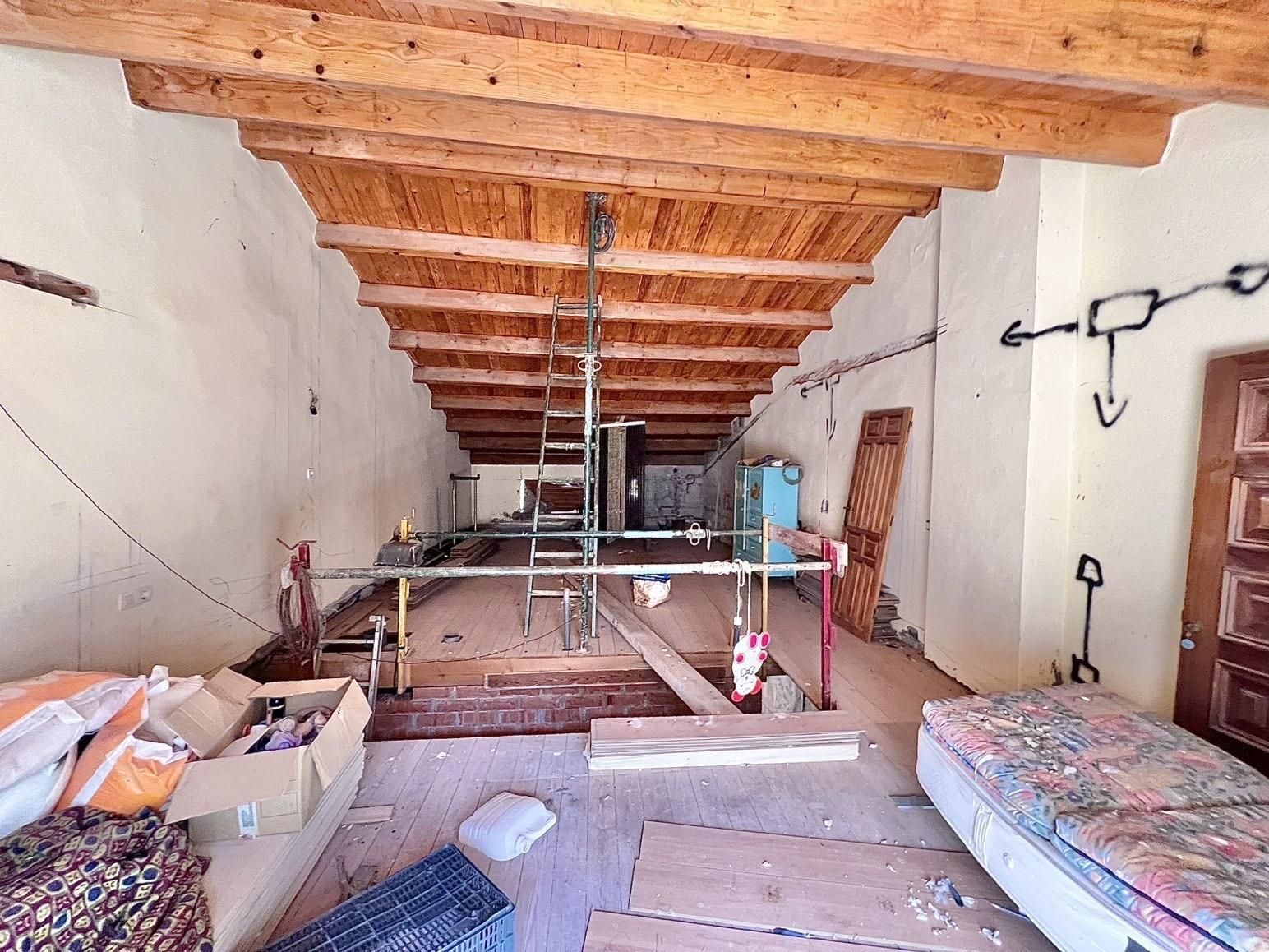 Single-family semi-detached for sale in Cardona  with Private garden, Terrace and Balcony