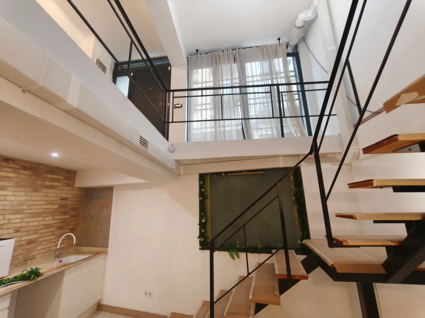 Flat with lift for sale in Carrer de la Concòrdia, imagen 5