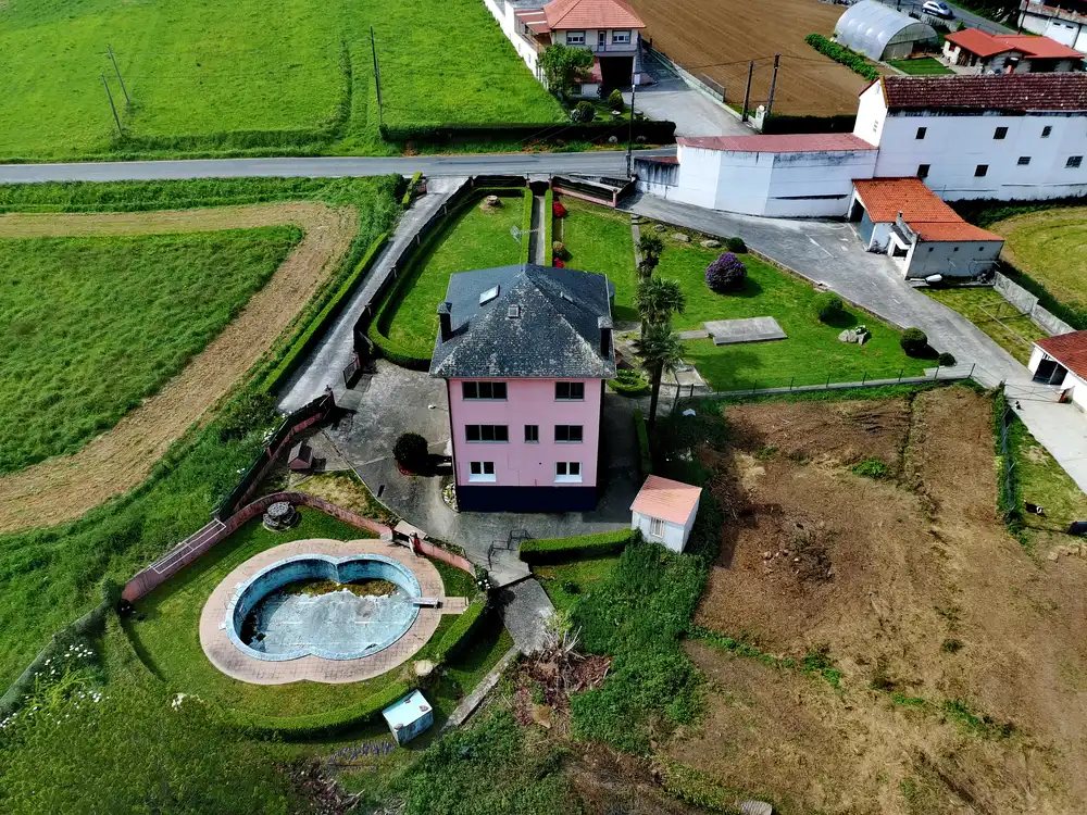 Vista exterior de Casa o chalet en venta en A Laracha   con Calefacción, Jardín privado y Trastero
