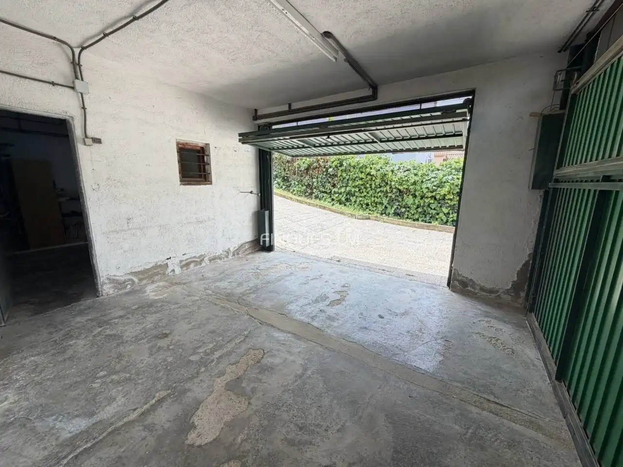 Aparcament de Casa o xalet en venda en Tordera amb Calefacció, Jardí privat i Parquet