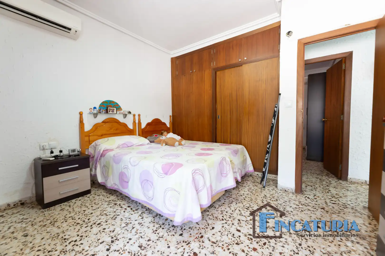 Vista exterior de Casa o xalet en venda en Vilamarxant amb Aire condicionat, Jardí privat i Terrassa