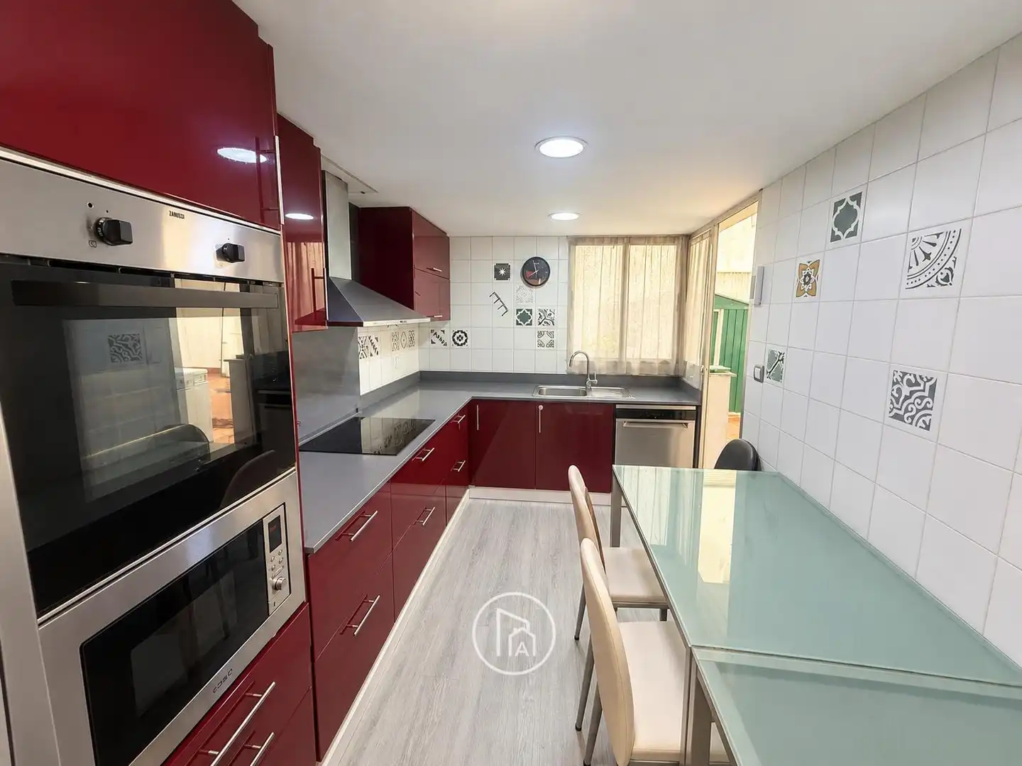 Küche von Wohnung zum Verkauf in Valencia mit Klimaanlage, Terrasse und Balkon