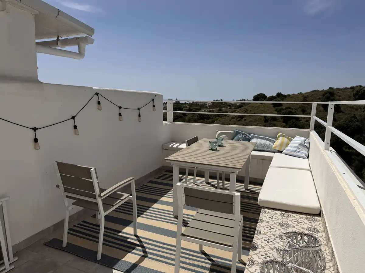 Terraza de Apartamento en venta en Marbella con Aire acondicionado y Piscina comunitaria