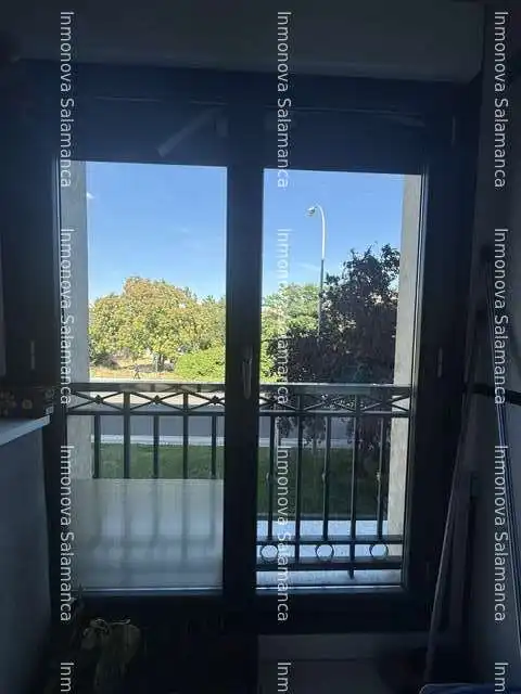 Vista exterior de Pis de lloguer en Salamanca amb Calefacció, Moblat i Piscina comunitària