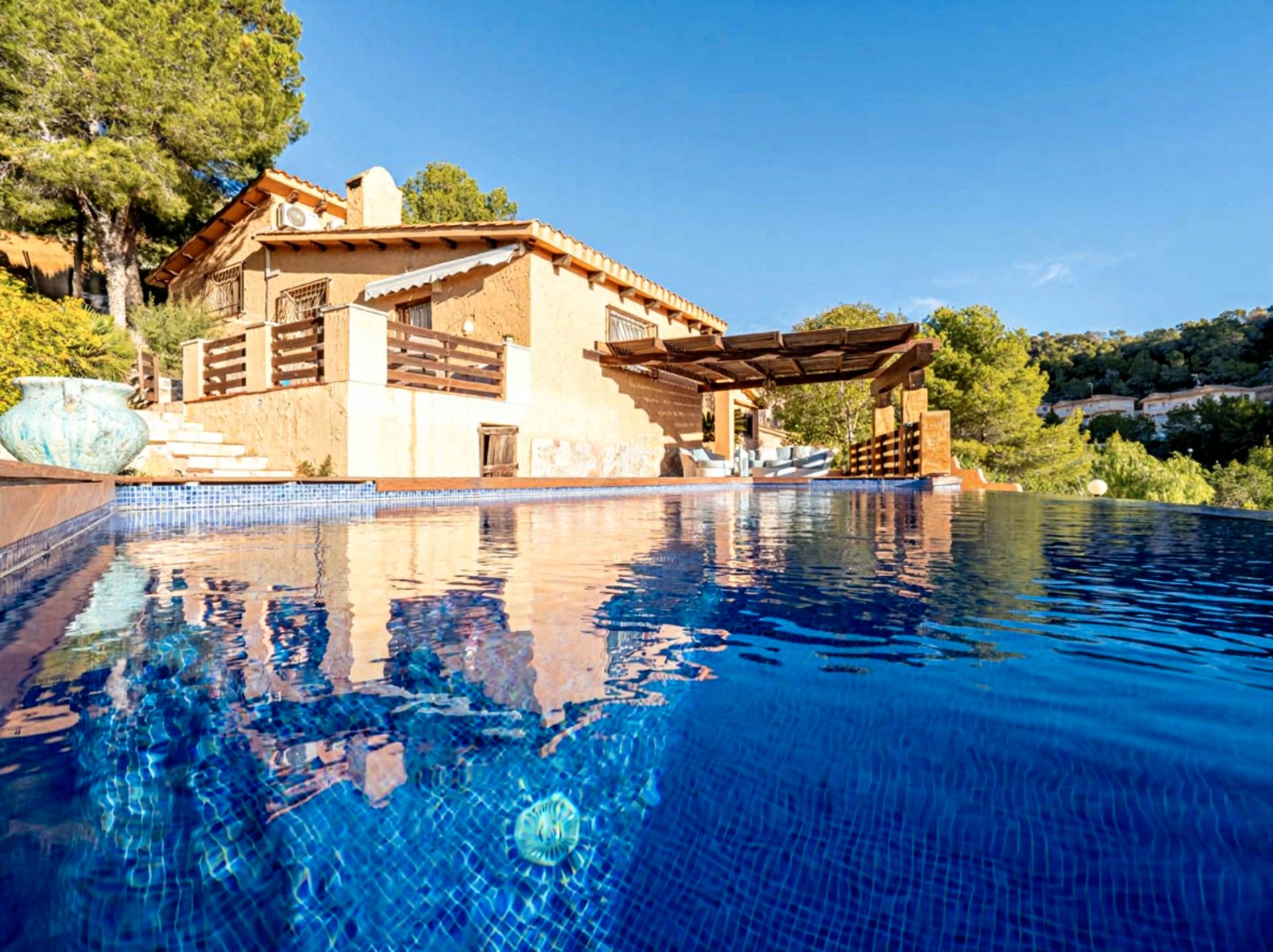 House or chalet for sale in Carrer Mirador de Barà, 33