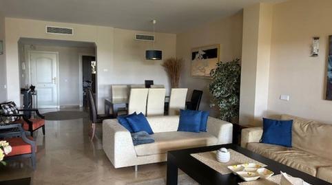 Foto 2 de Apartament de lloguer a Valdeolletas - Las Cancelas - Xarblanca, Málaga